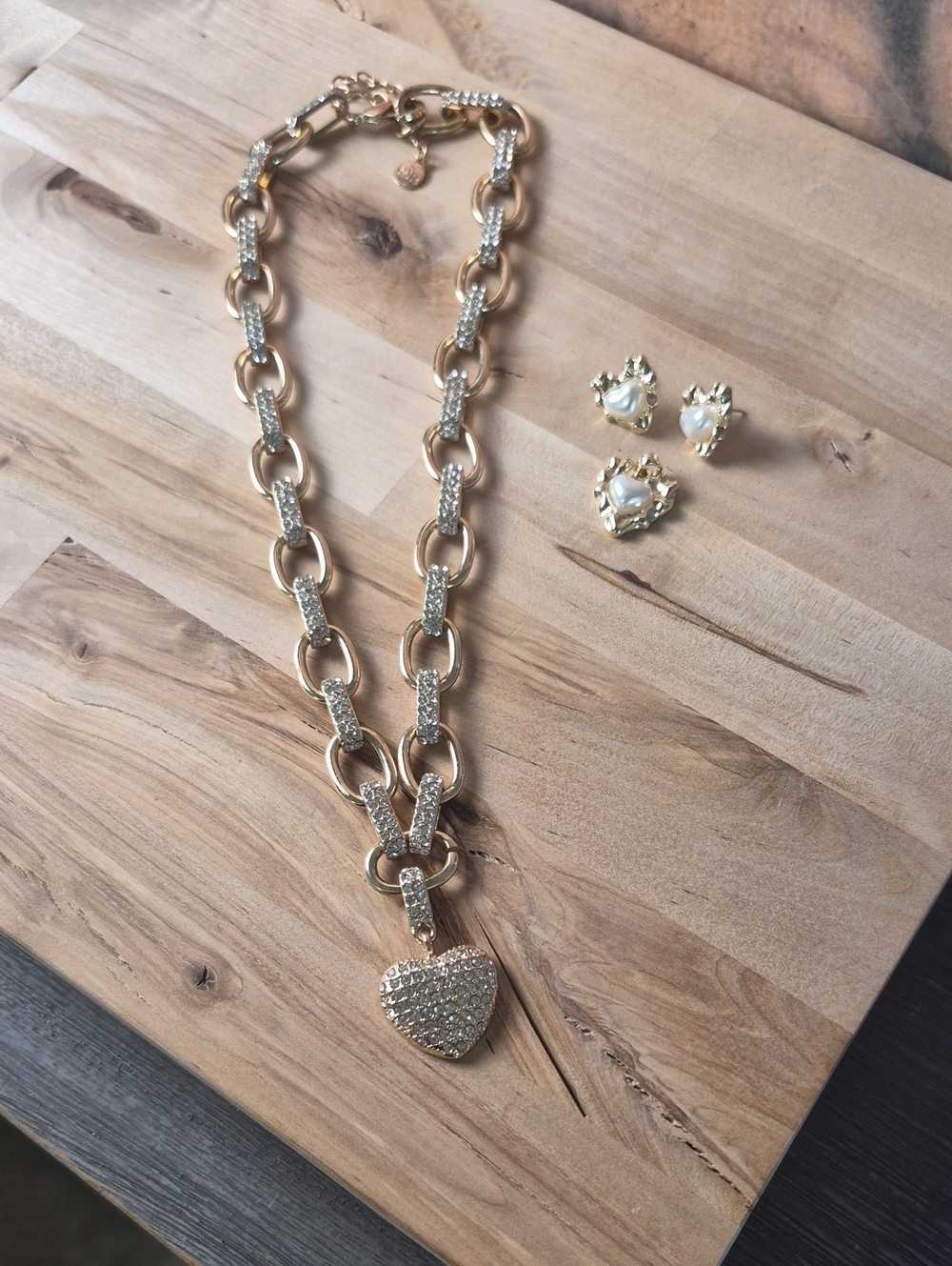 Gold Heart Pendant Necklace with Crystal Link Chain and Pearl Accent Earrings